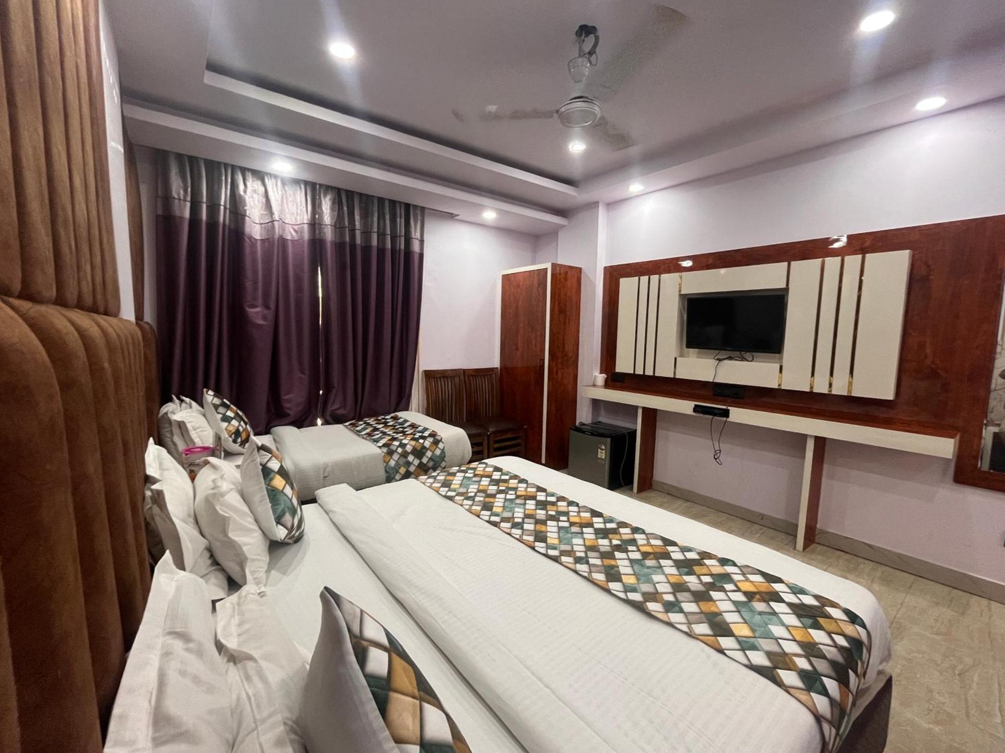 Hotel Embassy Near Rk Ashram Metro New Delhi Eksteriør billede