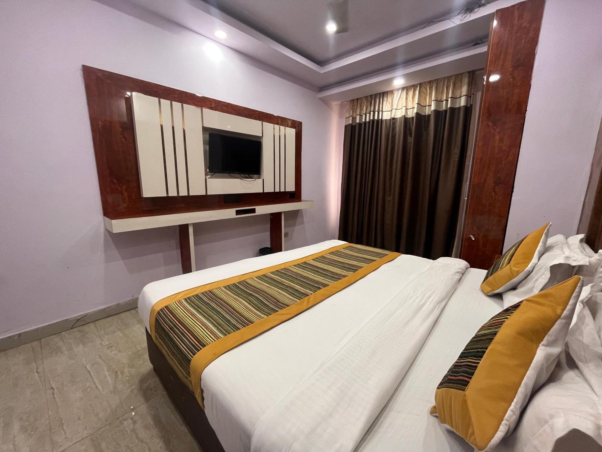 Hotel Embassy Near Rk Ashram Metro New Delhi Eksteriør billede