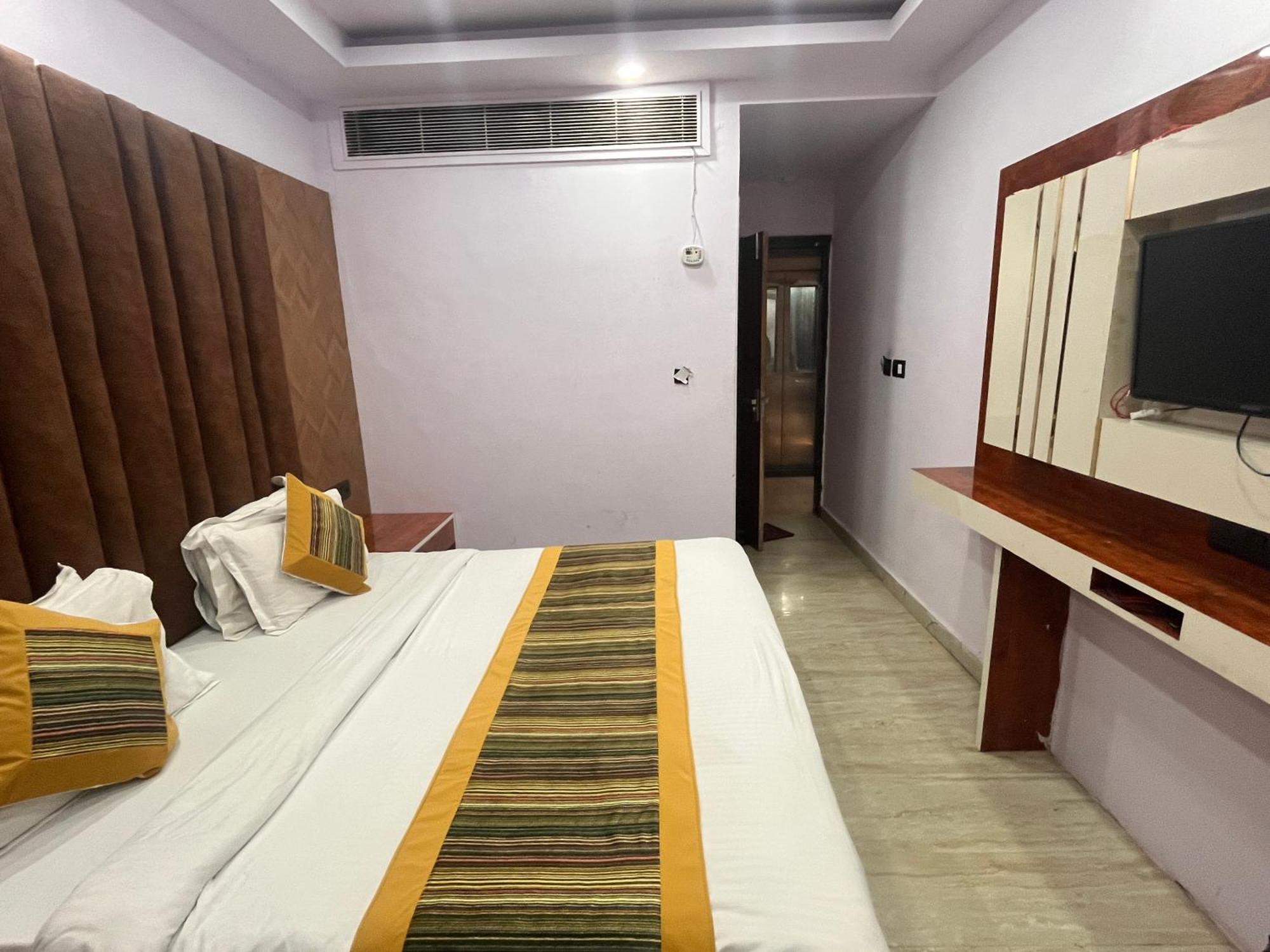 Hotel Embassy Near Rk Ashram Metro New Delhi Eksteriør billede