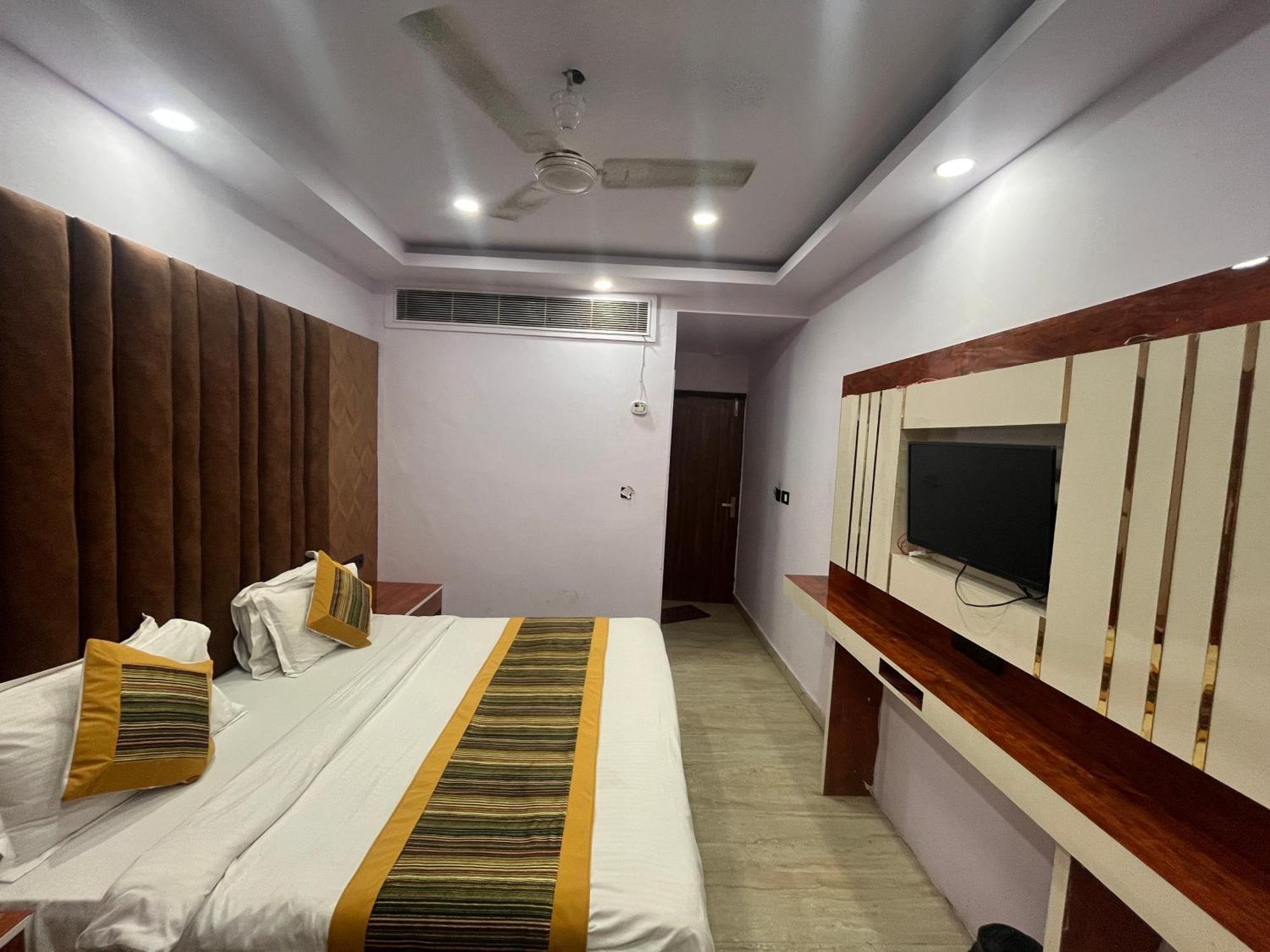 Hotel Embassy Near Rk Ashram Metro New Delhi Eksteriør billede