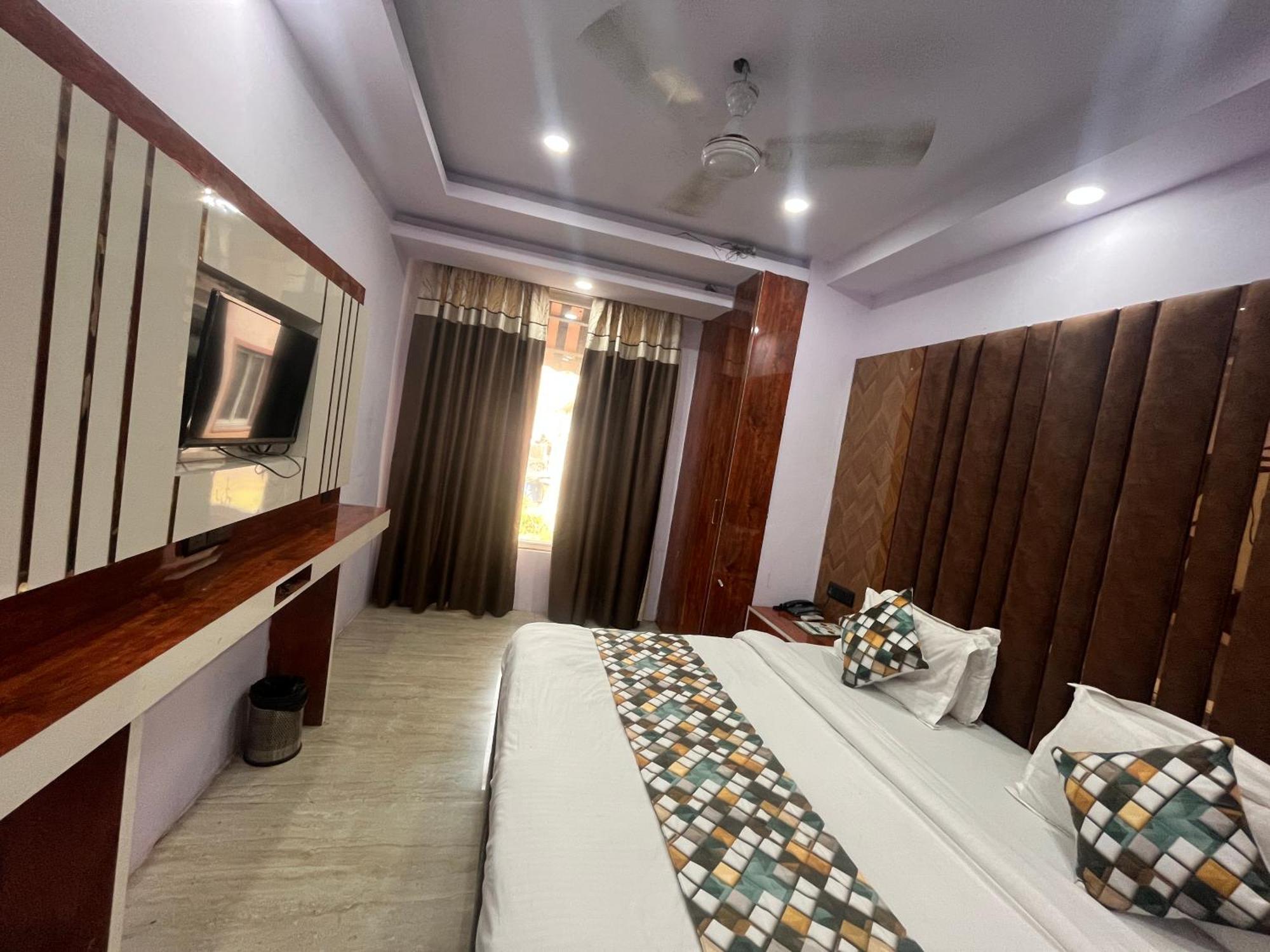 Hotel Embassy Near Rk Ashram Metro New Delhi Eksteriør billede